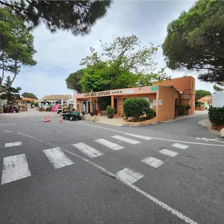 Les Flamants Roses Cathy &robert Village de vacances *