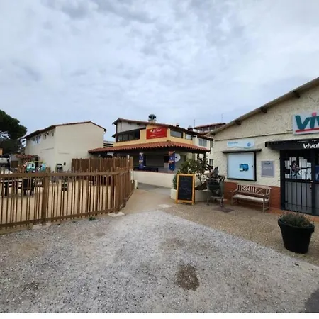 Village de vacances Les Flamants Roses Cathy &robert *